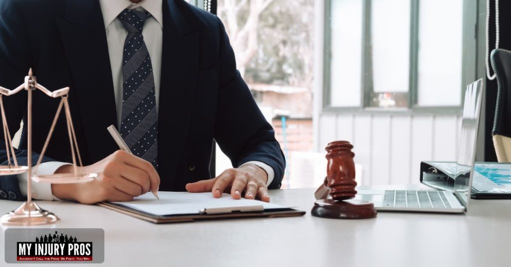 ¿Cuándo y Cómo Contactar a un Abogado de Accidentes de Autobús?